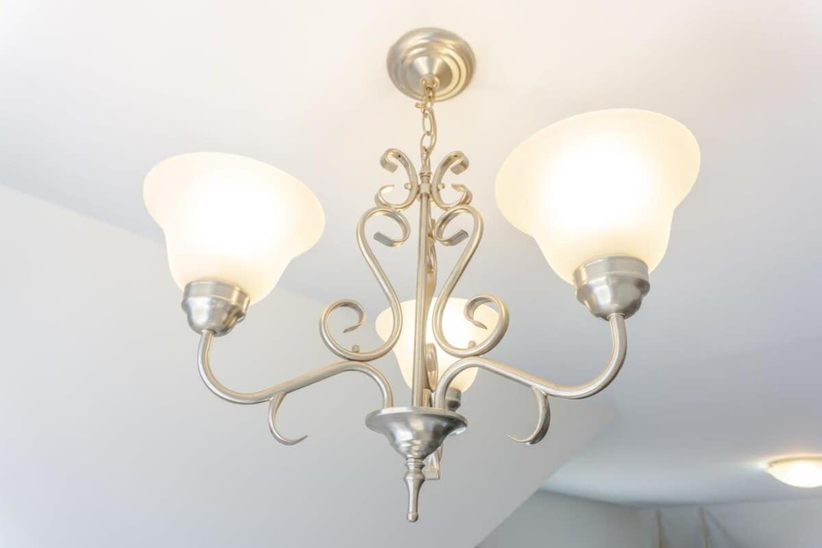 Amazing Location In Saint John 2 Bedroom Modern Parking New Eksteriør billede
