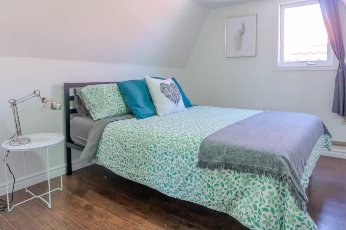 Amazing Location In Saint John 2 Bedroom Modern Parking New Eksteriør billede