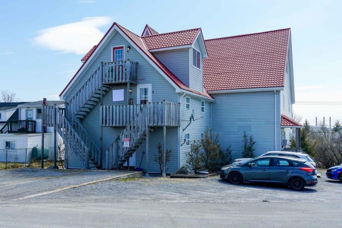 Amazing Location In Saint John 2 Bedroom Modern Parking New Eksteriør billede
